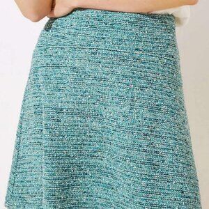 Ann Taylor LOFT textured Knit flippy skirt.